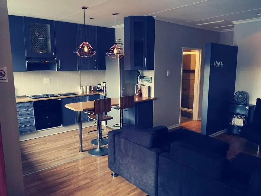 Stylish Open Plan Townhouse Apartment Lorraine